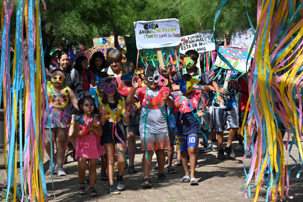En el Balneario Maldonado, ocho primarias locales protagonizaron el cierre de ‘Escuelas Abiertas de Verano’