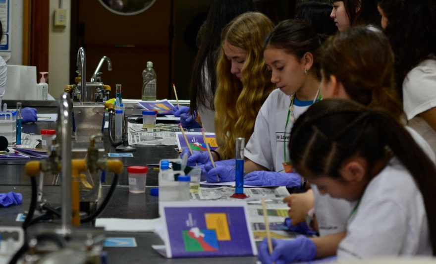Jornadas Ada Lovelace: «Las nenas vienen a jugar utilizando ciencia, es importante romper las barreras y los sesgos»