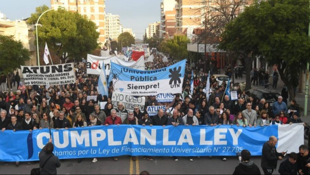 Carlos Vera: «Si el Gobierno sigue sin cumplir la Ley de Financiamiento, nos tendrán en las calles»
