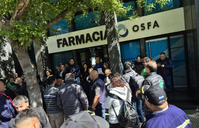 Jorge Kuperbank: «Nadie nos explicó qué va a pasar con los tratamientos ahora que cierra nuestra farmacia»