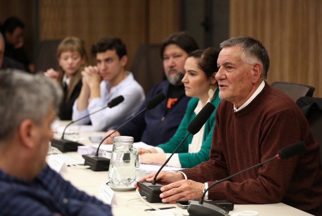 Carlos Castagneto: «Hoy nuestros atletas tienen que vender rifas para representarnos a nivel internacional»